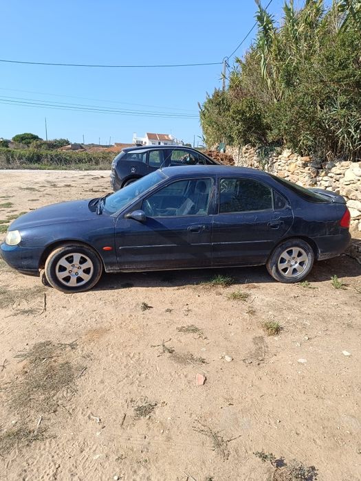 Ford Mondeo ghia 1.8 td