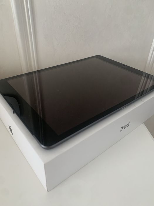 Apple iPad 2020 10.2” 128GB (8-го покоління, G8 MYML2RK/A)