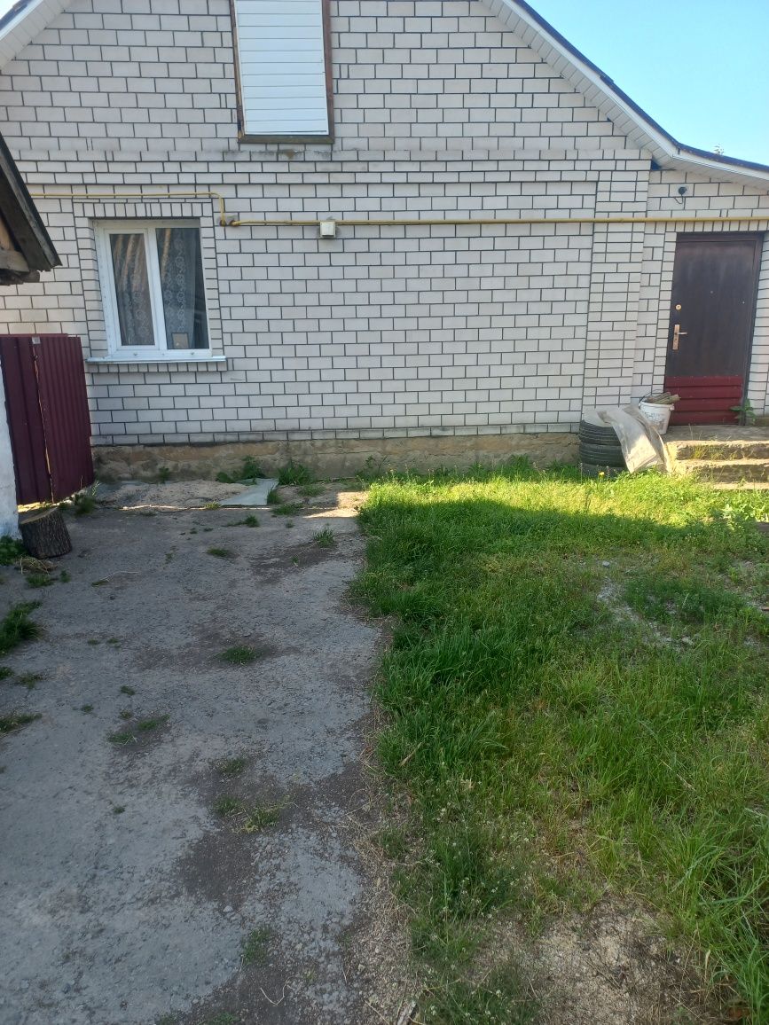 Продам  гарну хату.