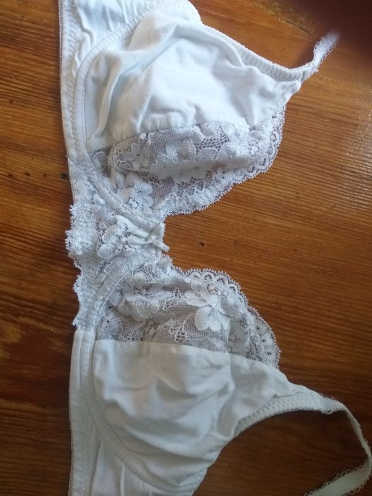 Лифчик   белый   без косточек