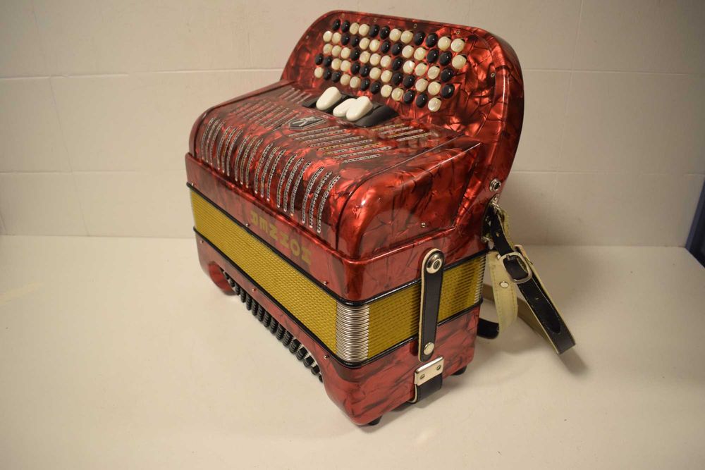 Acordeao Hohner Picolo 2 Voz. N 31