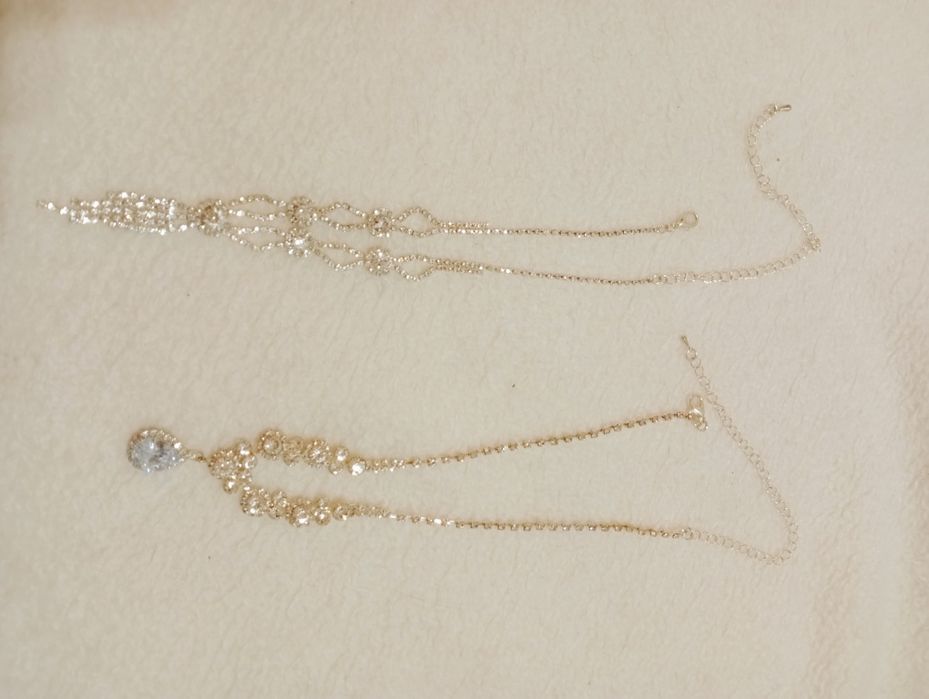 Pulseiras, brincos e colares Diversos preços