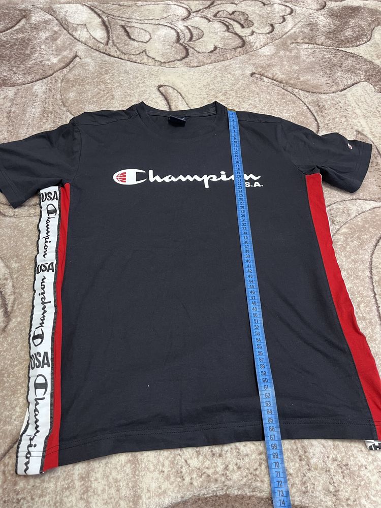 Футболка Champion на лампасах