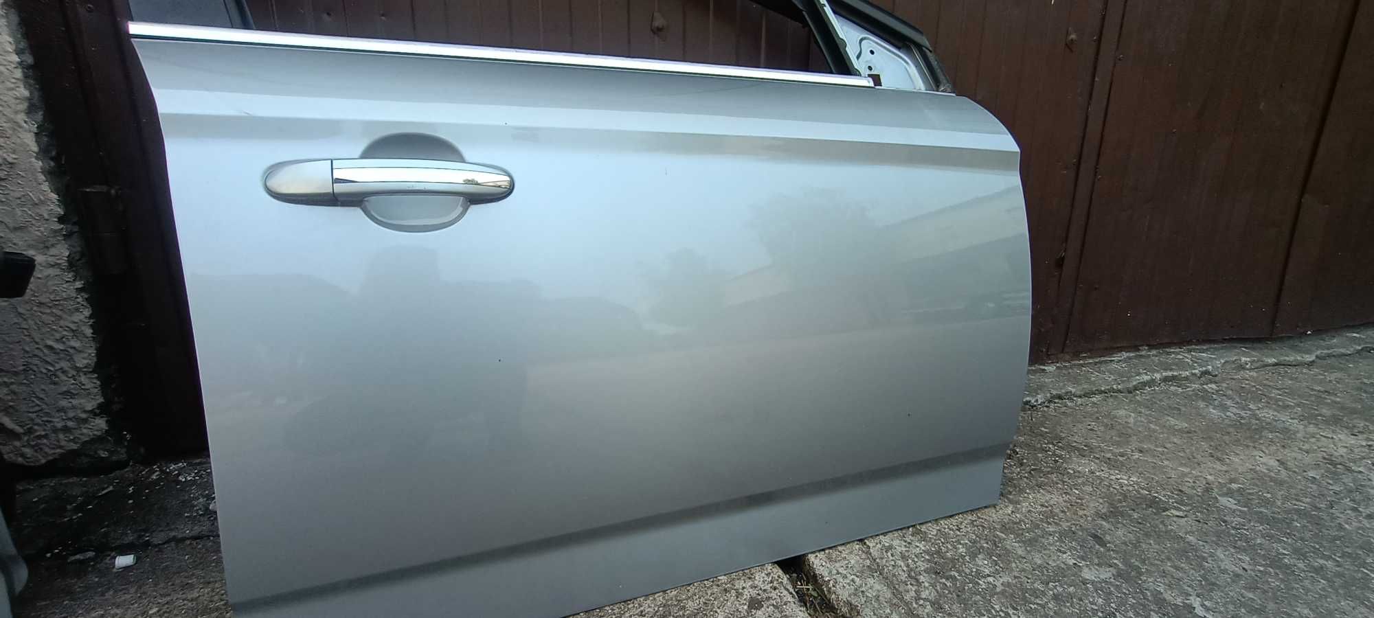 Ford Mondeo mk4 drzwi przednie prawe kod 7.6
