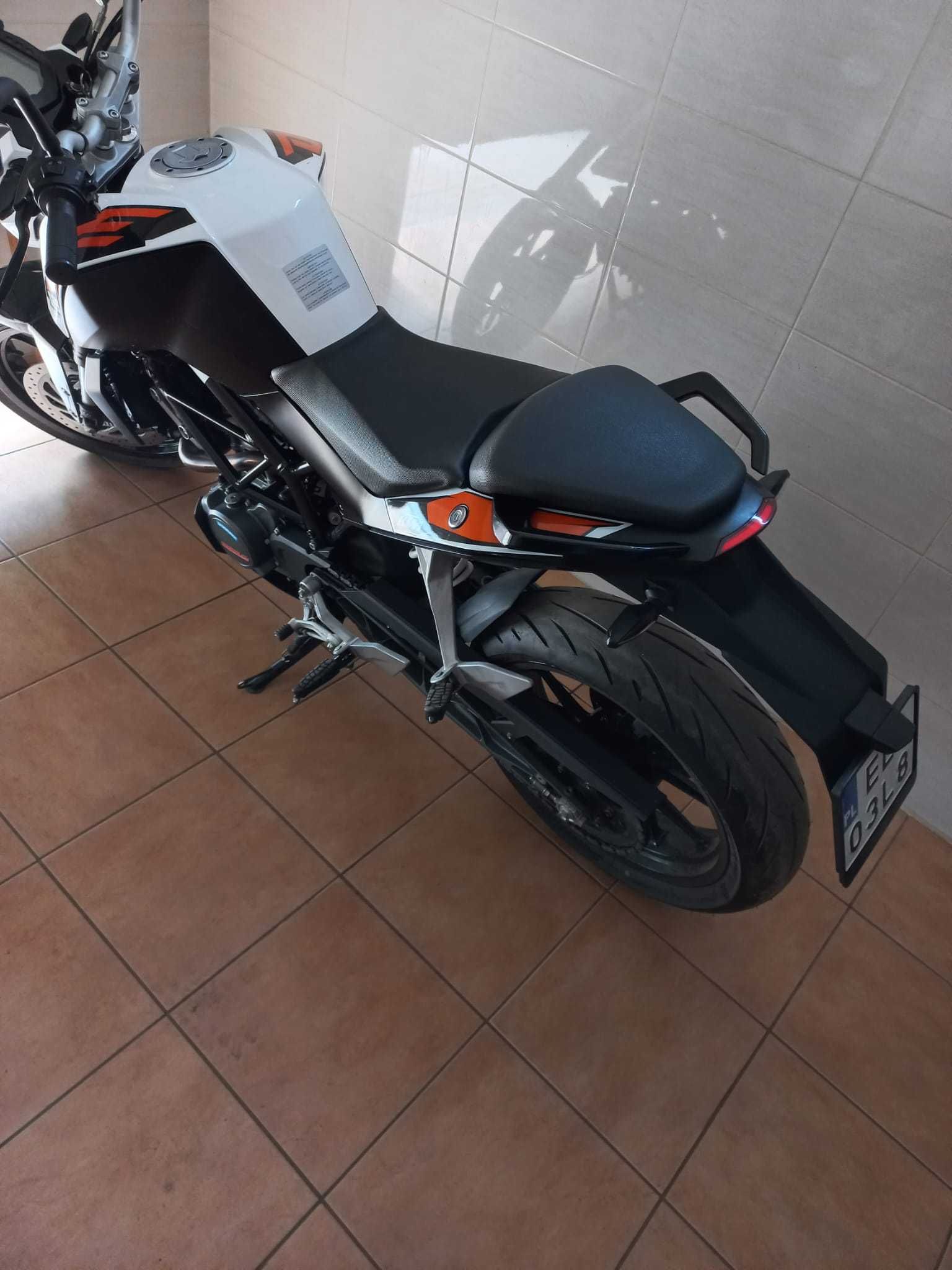 KTM Duke 125. 2016r