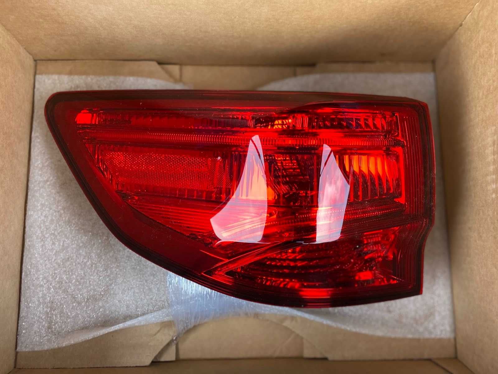 Ліхтарі, стопи задні ,фонарі Honda CR-V 2018-2019-2020 USA Оригінал