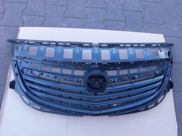 grill atrapa podstawa zderzaka przedniego OPEL INSIGNIA A lifting