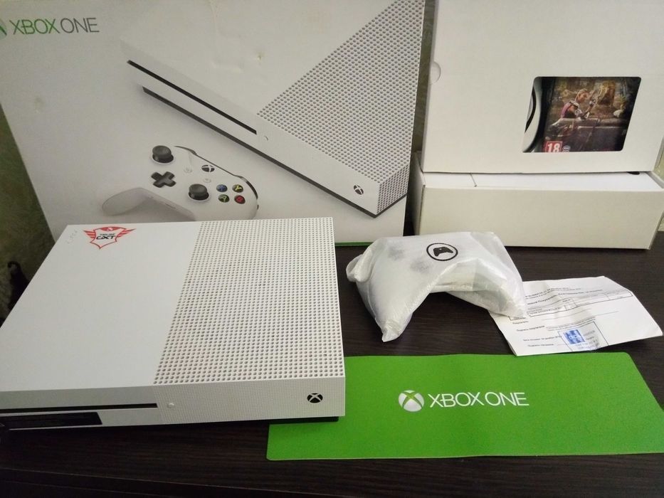 Xbox One S 1Tb (White)