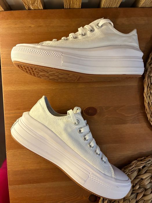 Białe wygodne Converse 38 24,5 cm na platformie