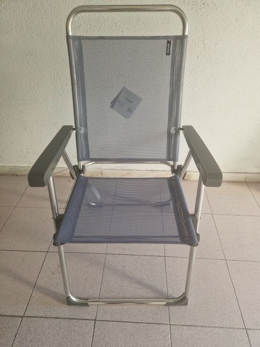 Cadeiras novas da marca Lafuma