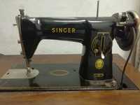 Máquina costura SINGER com móvel acoplado Singer