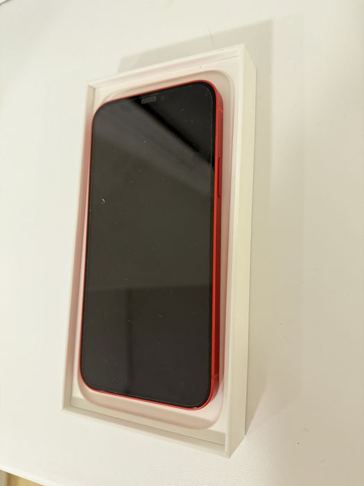 Iphone 12  w dobrym stanie