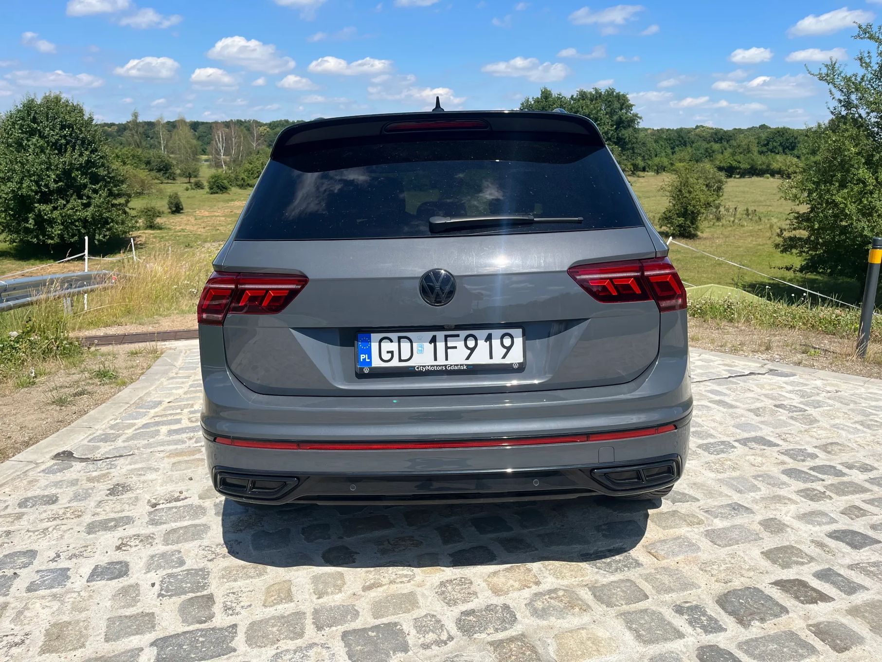 Volkswagen Tiguan VW Tiguan R-line DSG 4motion Faktura Vat 23%