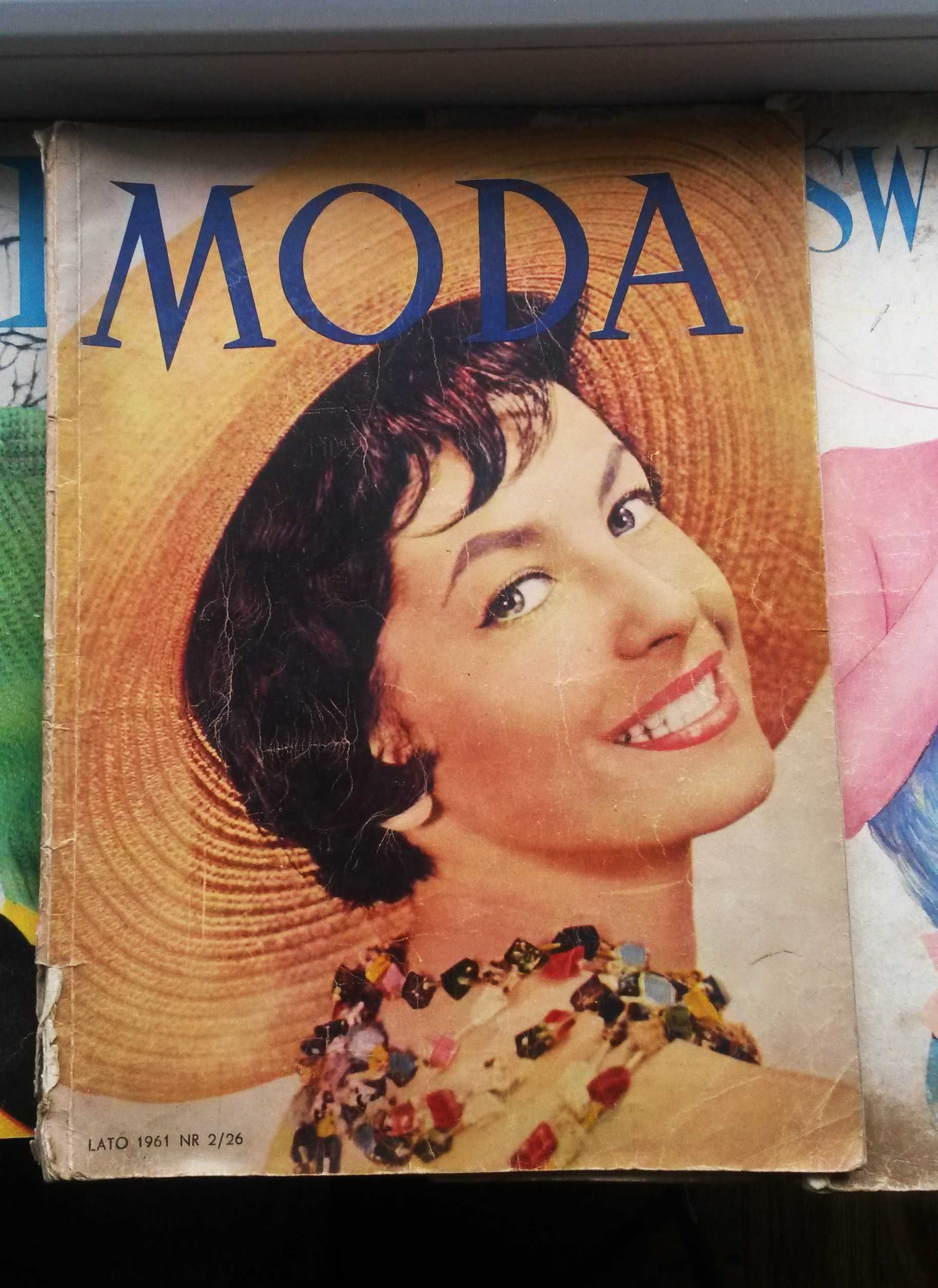 Czasopisma Świat Mody  Moda Prl Gazeta