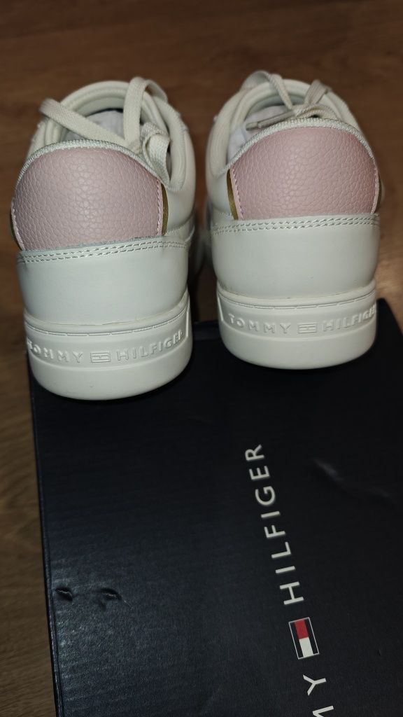 Кросівки жіночі Tommy  оригінал