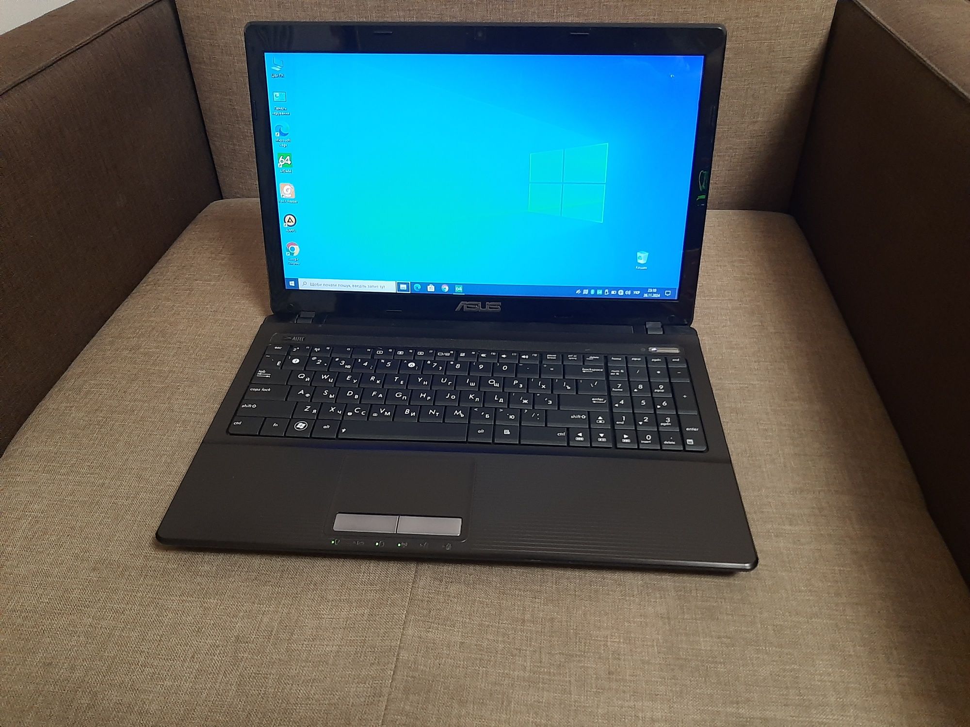 Ноутбук Asus K53T,AMD A6-3610MX,4 ядра-4 потоки,ram 8/ssd 120 gb