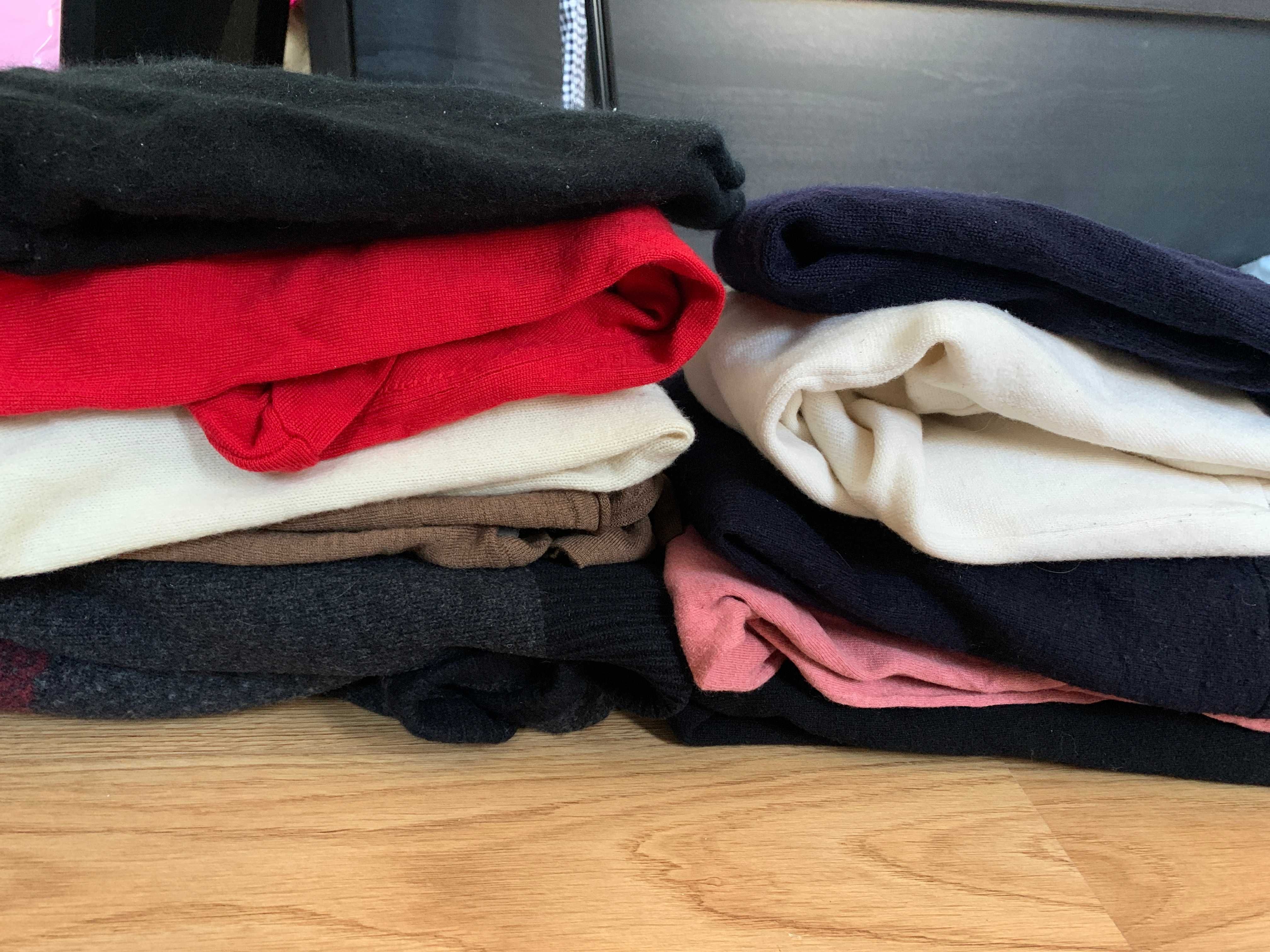Swetry wełniane z wadami (dziury, plamy, sfilcowane) na recykling