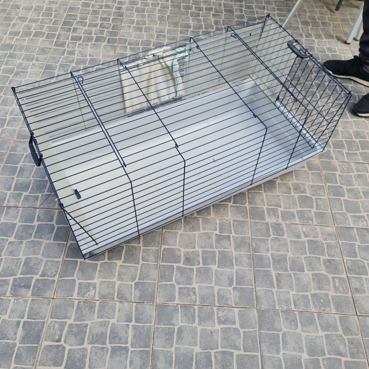 Vendo Gaiola com acessórios para animais de pequeno porte (ex.Coelho)