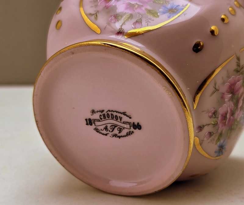 Cukiernica różowa porcelana Bochemia Chodov