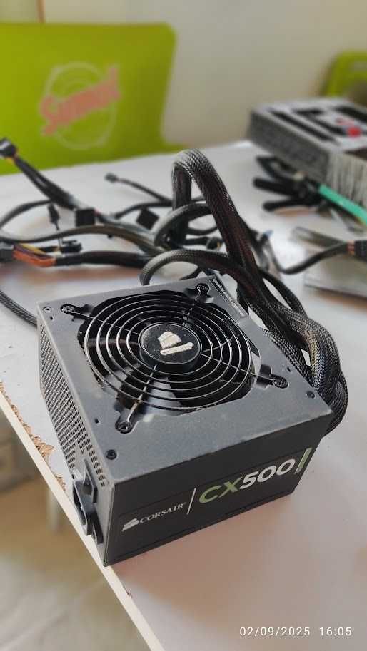 PC Componentes composto por caixa, fonte, rams e gráfica Asus