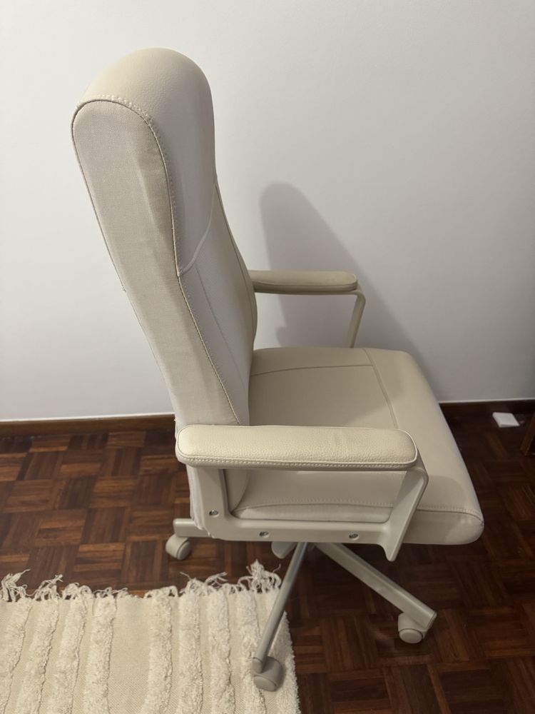 Cadeira de escritorio