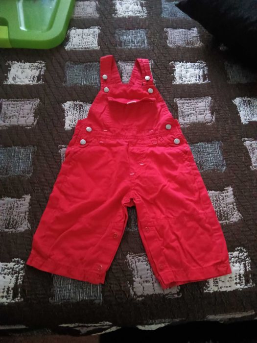 Conjunto de Jardineiras e Camiseira, 12 anos