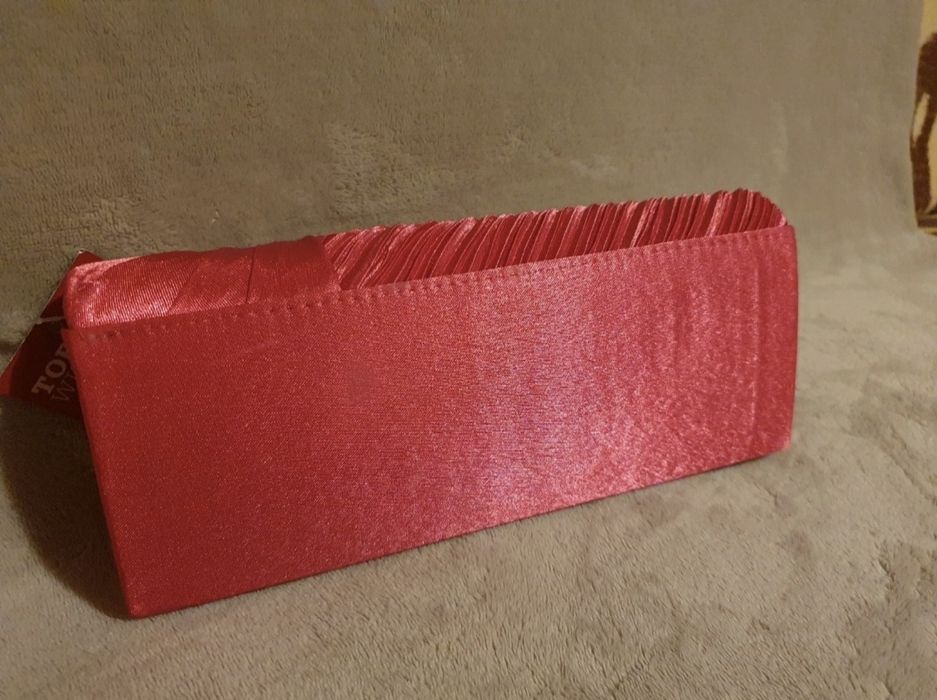 Różowa kopertówka