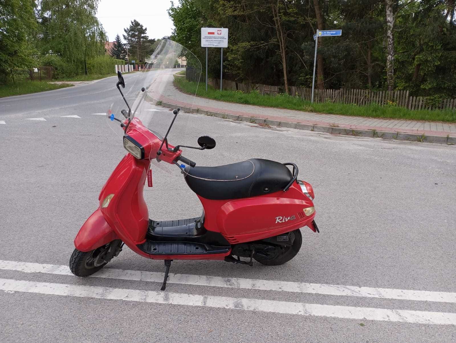 Skuter RETRO 50CM 4T czterosuwowy rozrusznik typu Vespa Lambretta 2015