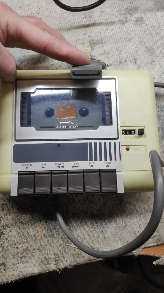 Magnetofon kasety Comodore 64 DZWOŃ