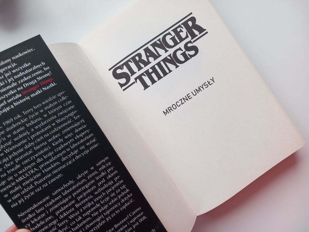 Stranger Things "Mroczne umysły"