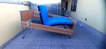 Cama articulada elétrica e elevatória hospitalar Invacare medley ergo
