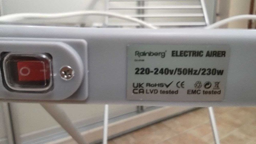 Електрична складна сушарка для білизни Rainberg