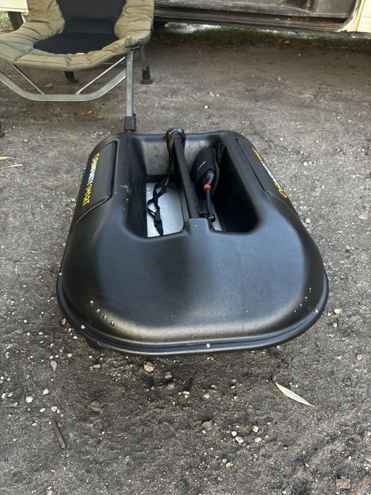 Łódka zanętowa Infinity Boat Smart echo plus wzamcniacz