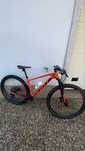 Scale 935 carbono