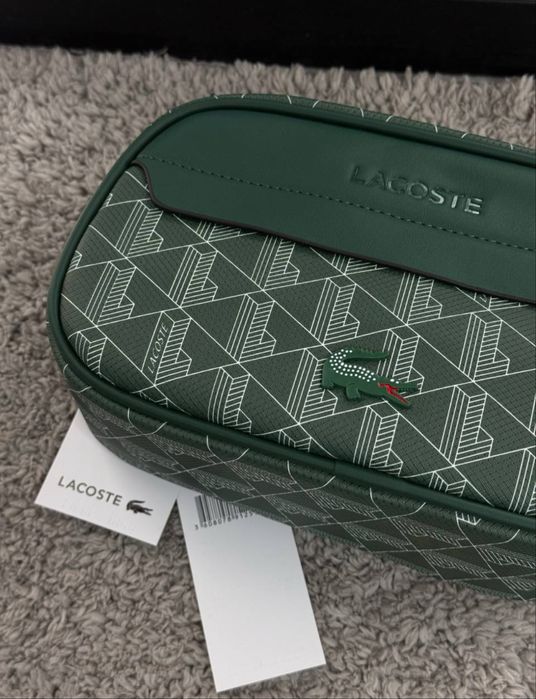 Бананка Lacoste