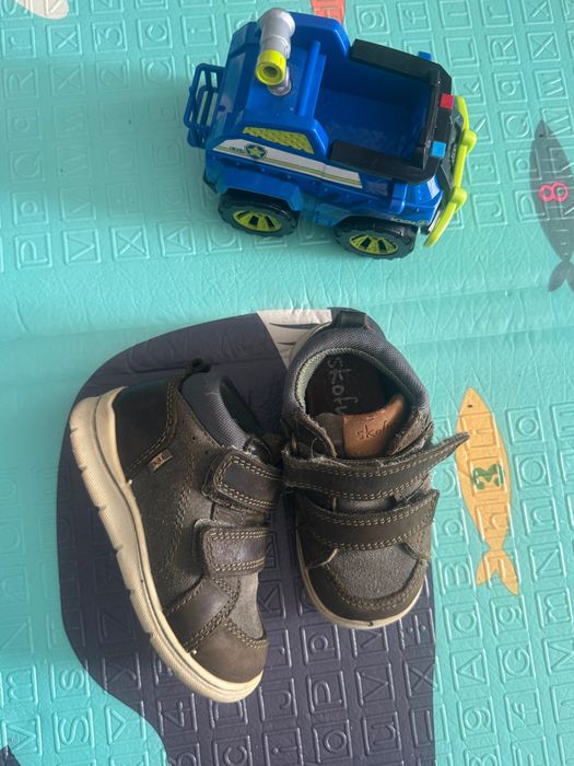 Дитячі черевики шкіряні