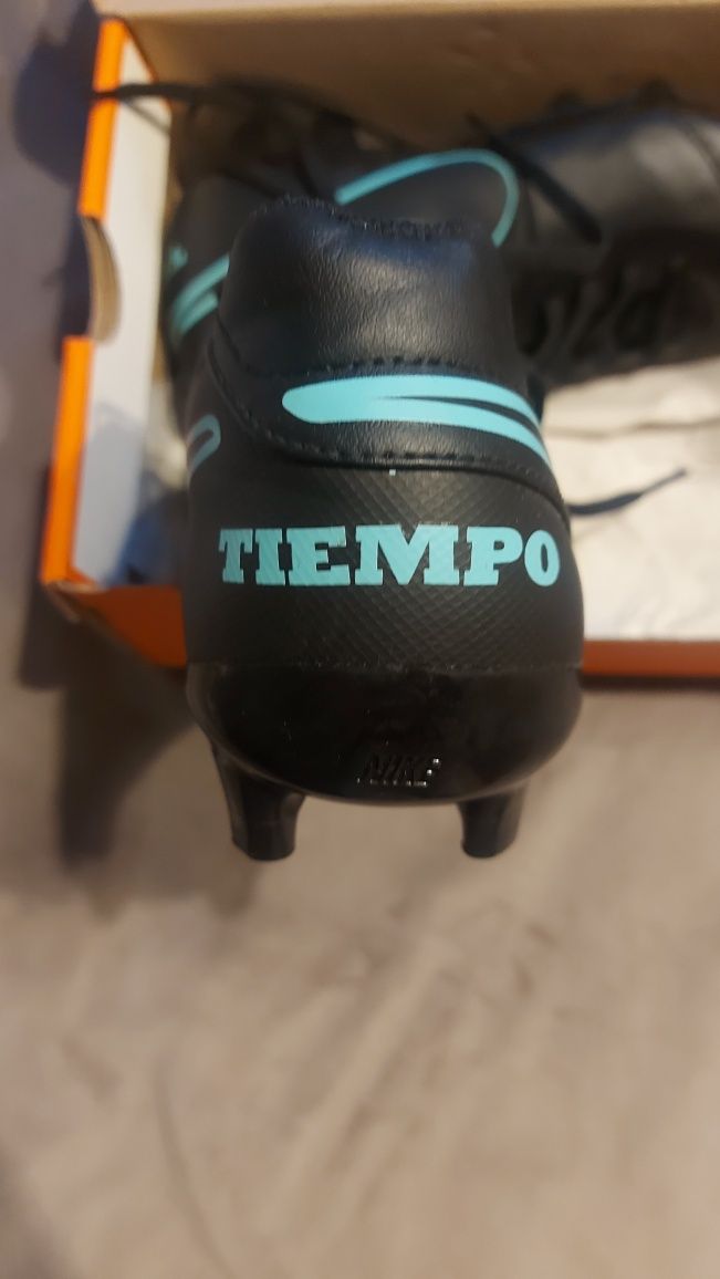 Korki Nike Tiempo Genio II