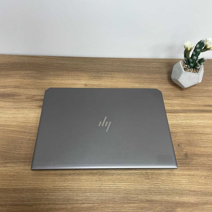 HP ZBook Studio G5 i7-9750H 16 GB 512 GB P1000 Mobile Klasa A-