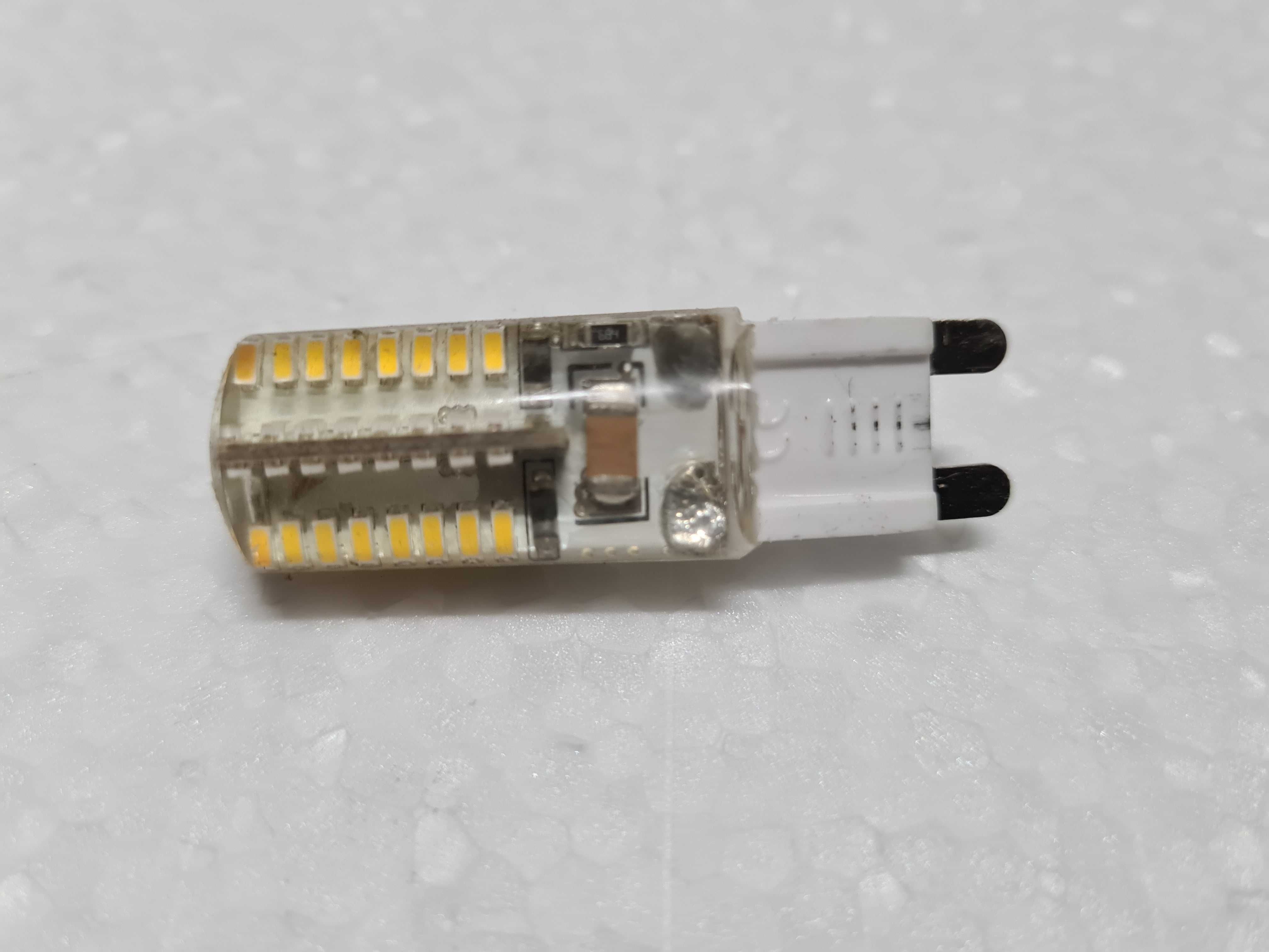 Lampy ścienne kule Massive z żarówką led - 6 szt.