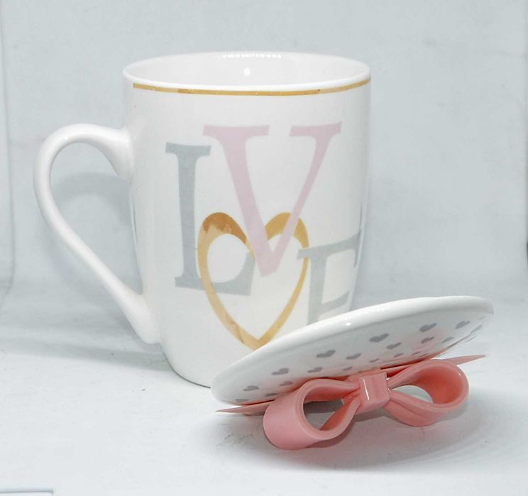 Porcelanowy Kubek Z Pokrywką Love Silikonowy Uchwyt Kokarda 10 cm