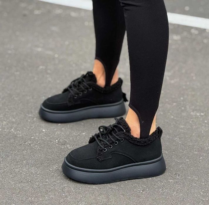 Зимние женские кроссовки замшевые с мехом натуральная замша черные