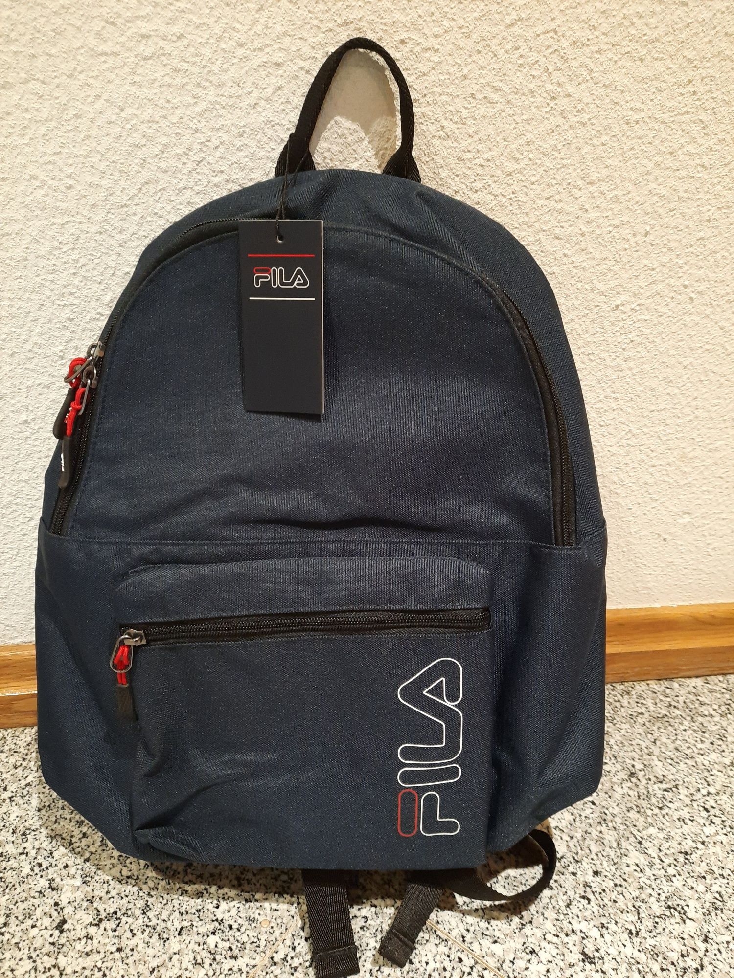 Mochila nova FILA azul escuro