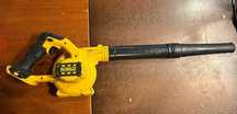 Akumulatorowa dmuchawa DeWalt DCV100N