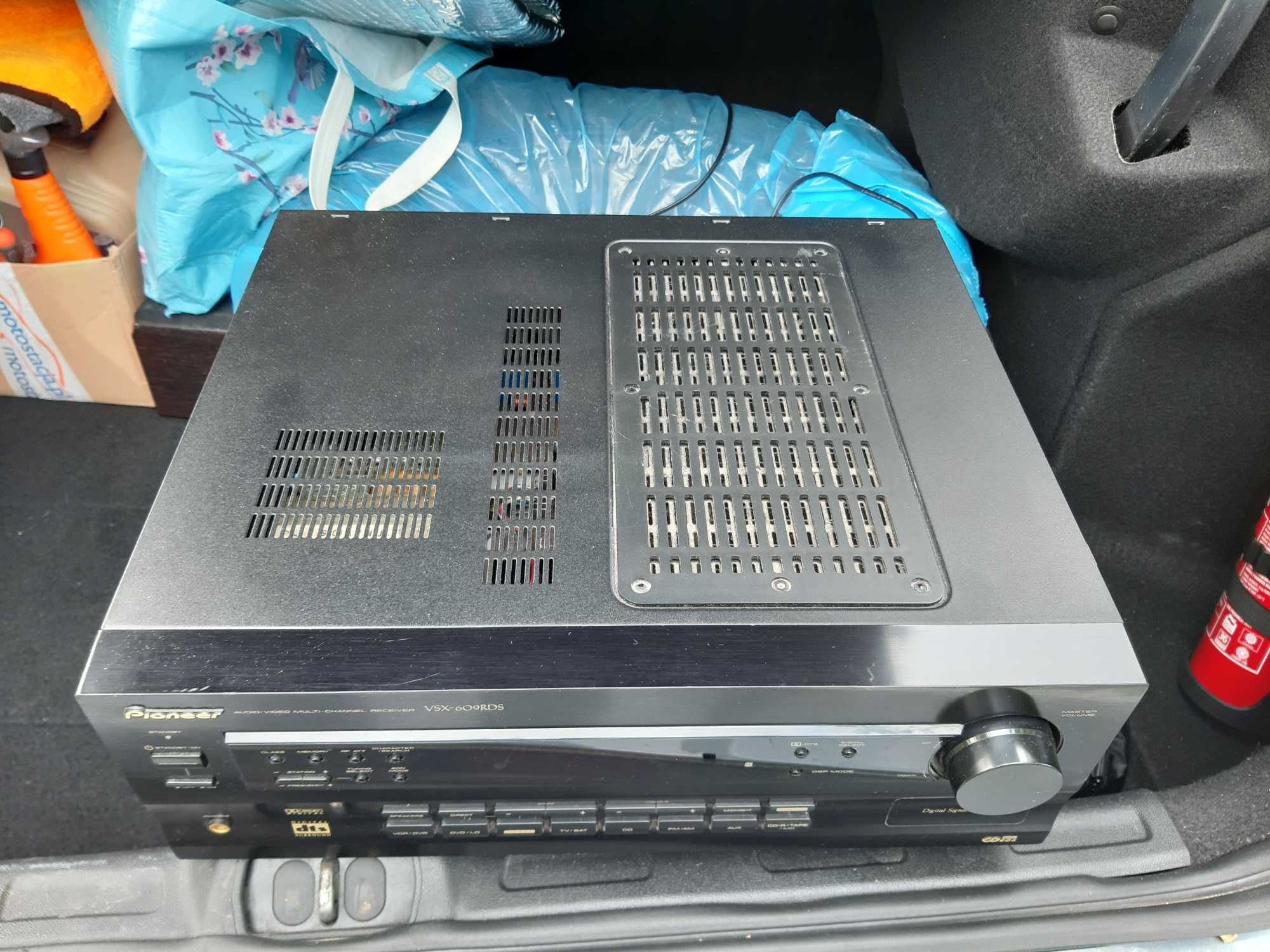 Amplituner Pioneer VSX - 690RDS + Ya