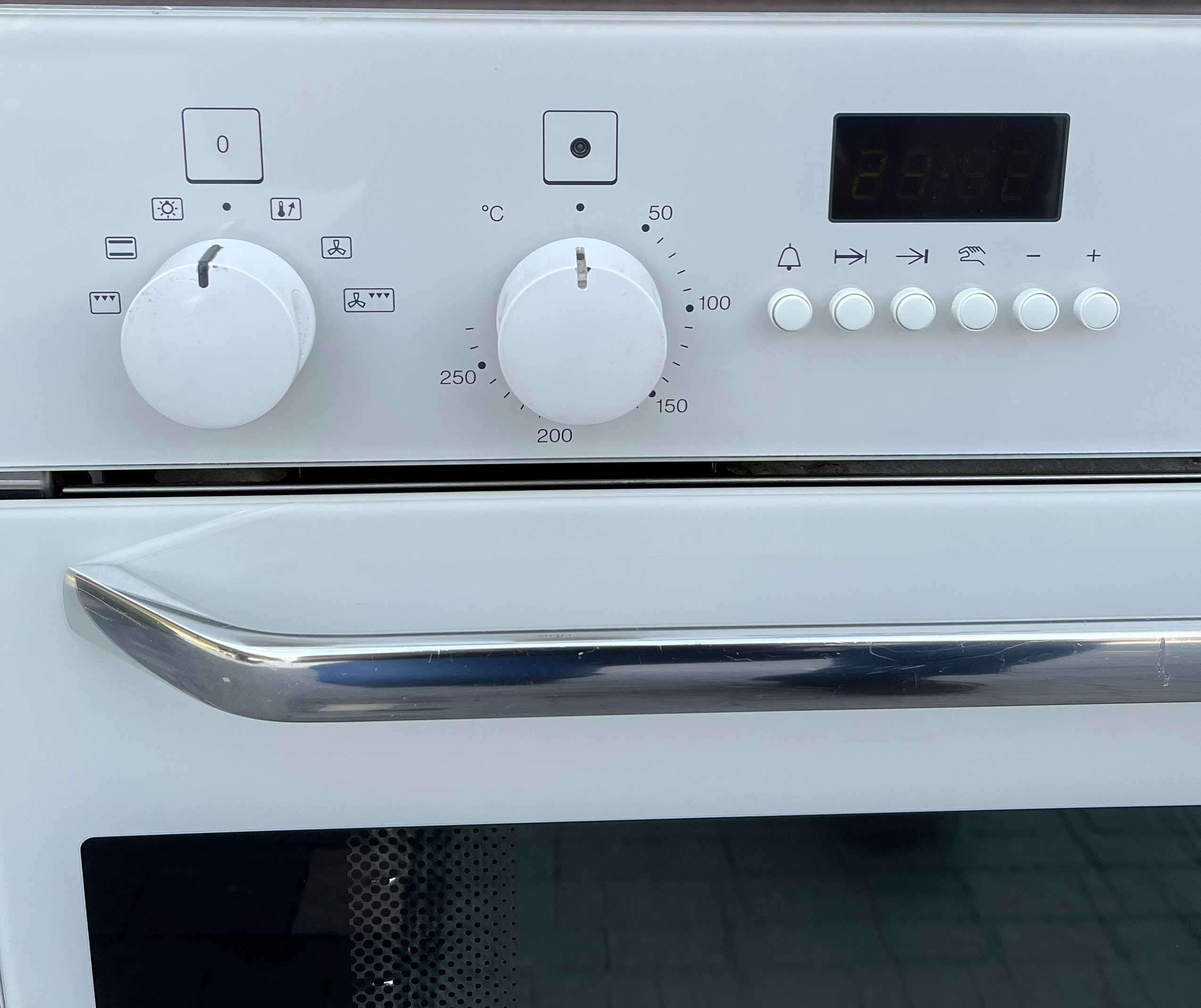 Духовка біле скло Miele H326B духовой шкаф Made in Germany