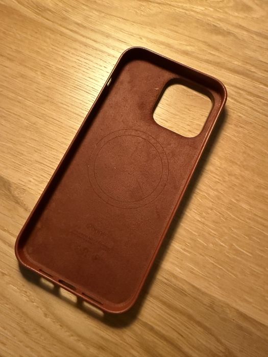 Nowy, oryginalny Apple Leather Case dla iPhone 14 PRO MAX