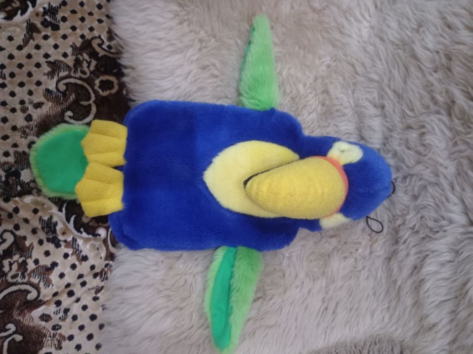 Чехол на грелку, сумочка- попугай