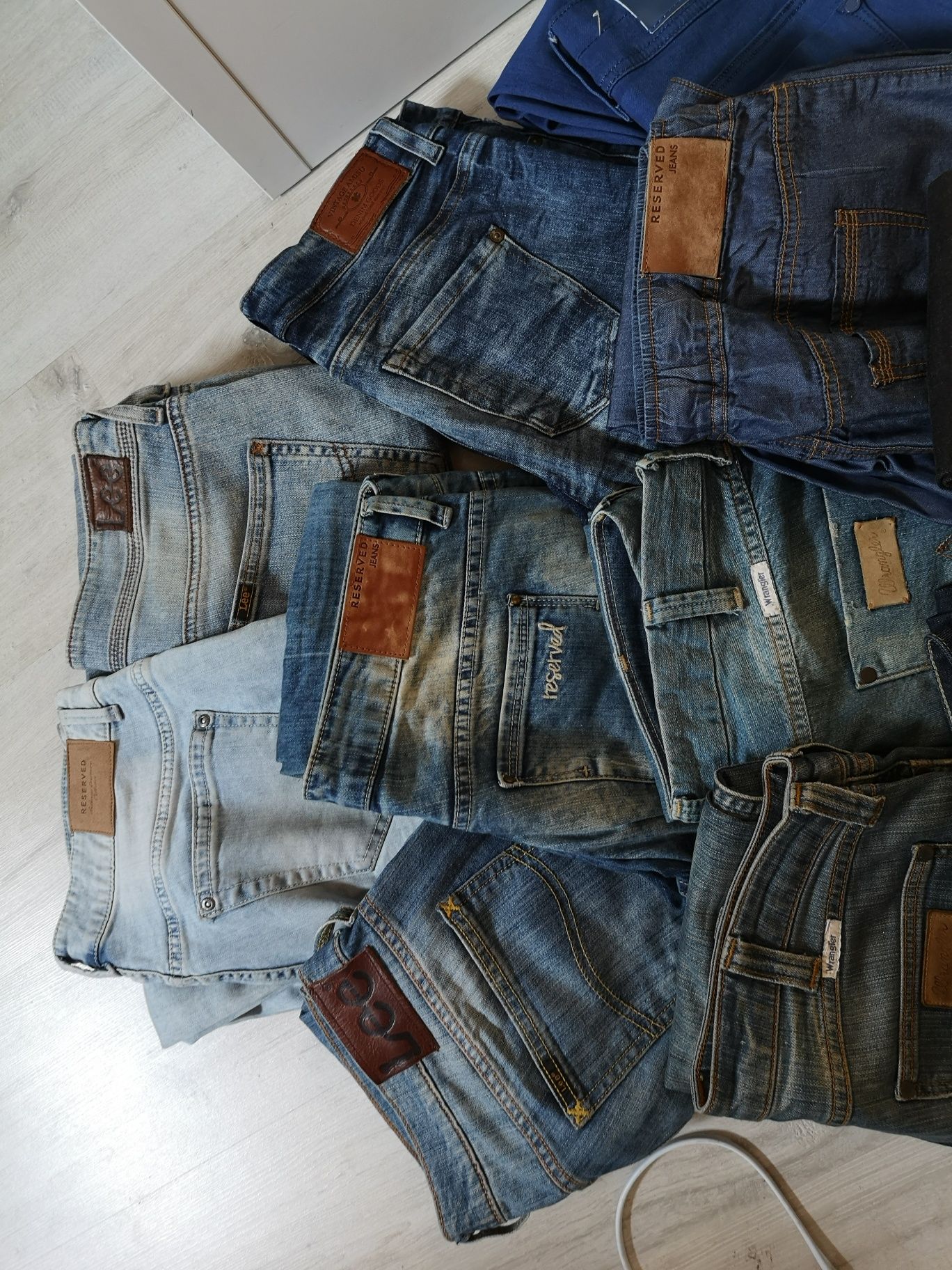 Paka jeansów Lee, Wrangler, C&A, Reserved, wysyłka w cenie