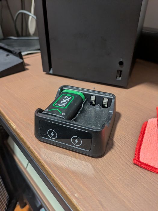 Xbox Series X  Como nova e com acessórios