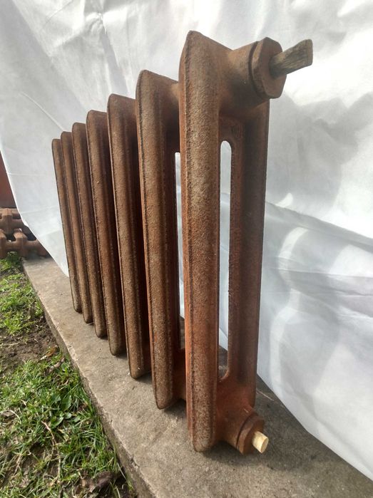 Чугунные радиаторы (батареи) МС-140. (90-ых гг. выпуска)